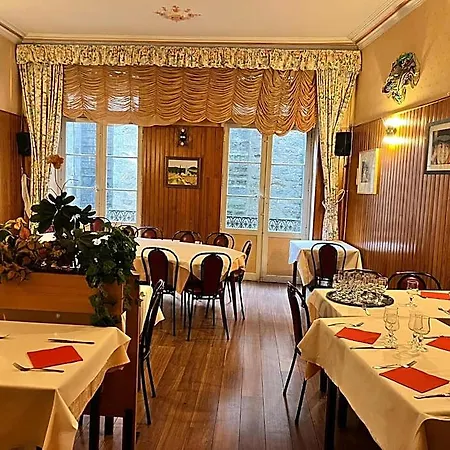 Restaurant Les Arcades Отель 2*